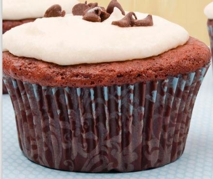 Cupcakes (Cookie Dough Surprise)
