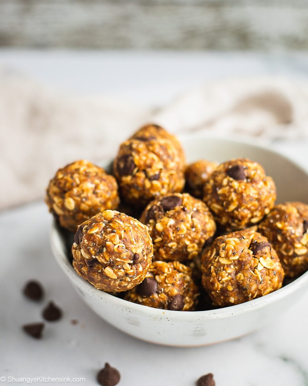 Peanut Butter, Honey, and Oat Bites