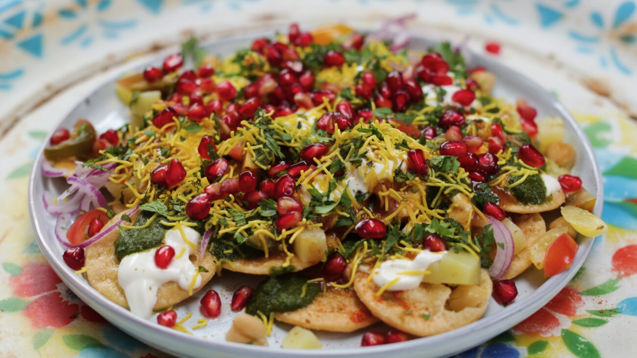 Papdi Chaat (Four crisp and potato snack)